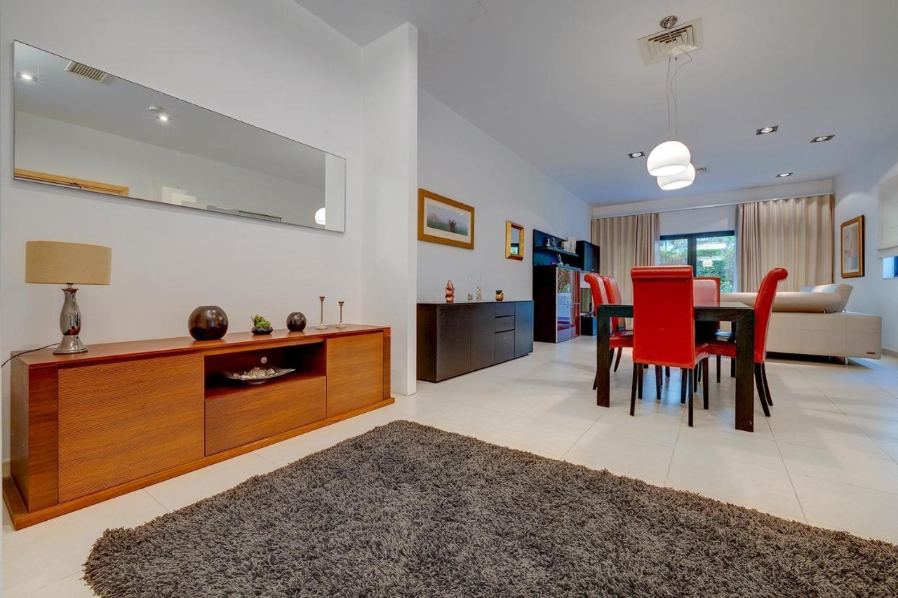 Seaside Oasis Your Own Private Getaway In St Julians سانت جوليان المظهر الخارجي الصورة