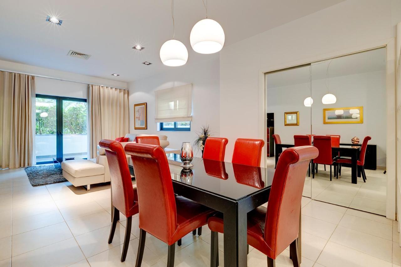 Seaside Oasis Your Own Private Getaway In St Julians سانت جوليان المظهر الخارجي الصورة