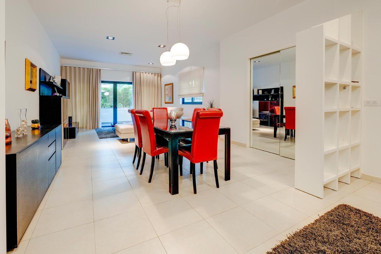 Seaside Oasis Your Own Private Getaway In St Julians سانت جوليان المظهر الخارجي الصورة