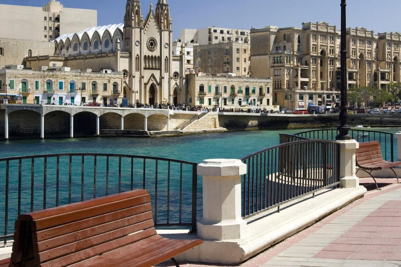 Seaside Oasis Your Own Private Getaway In St Julians سانت جوليان المظهر الخارجي الصورة