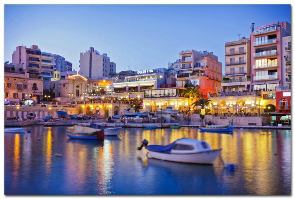 Seaside Oasis Your Own Private Getaway In St Julians سانت جوليان المظهر الخارجي الصورة